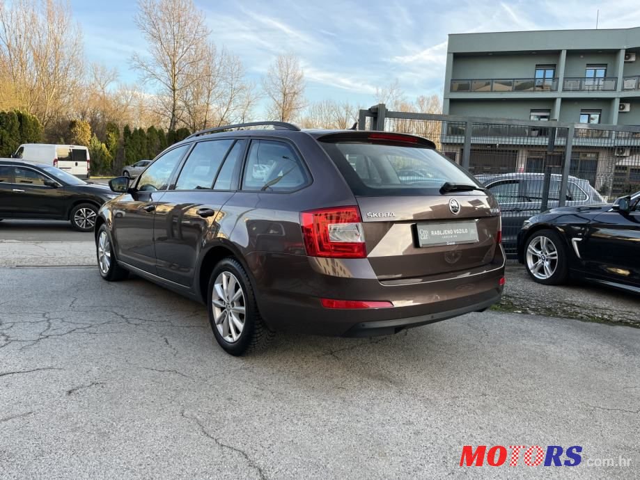 2016' Skoda Octavia Combi photo #5