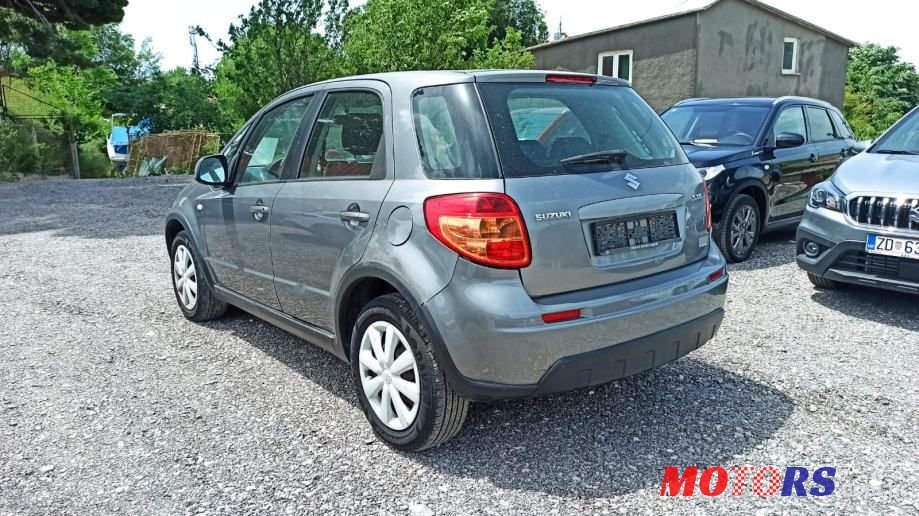 2008' Suzuki SX4 1.5 photo #3