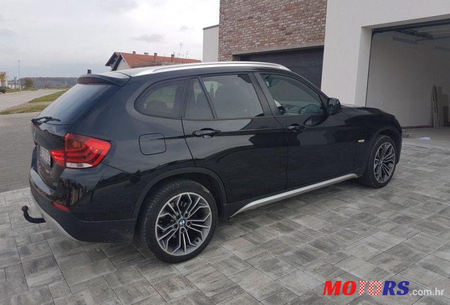 2010' BMW X1 Sdrive20D photo #2