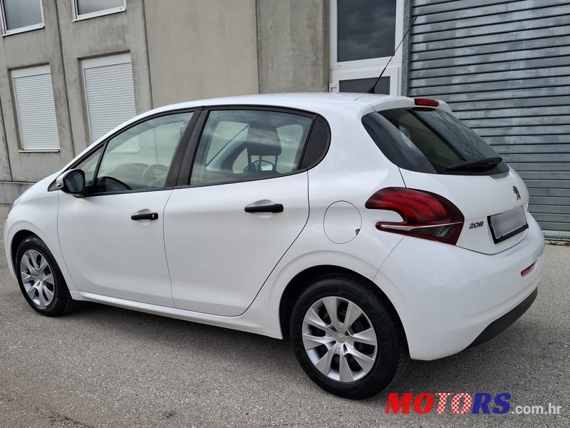 2017' Peugeot 208 1,6 Bluehdi photo #2