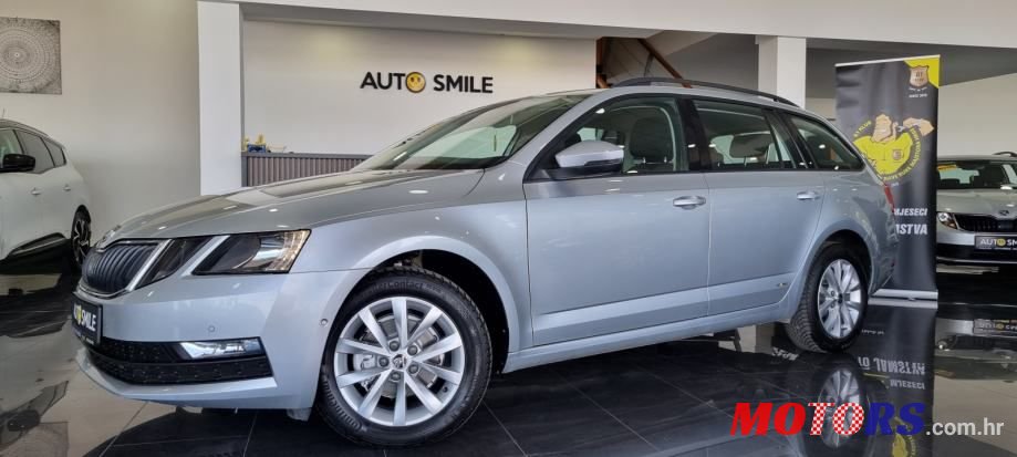 2018' Skoda Octavia Combi photo #1