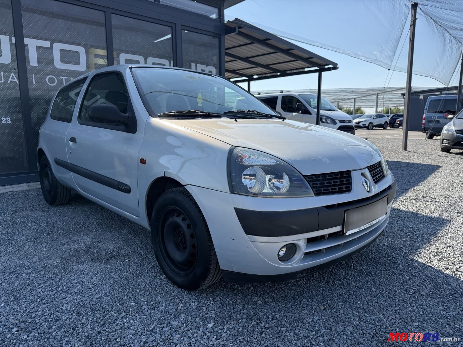 2002' Renault Clio 1,2 16V photo #1