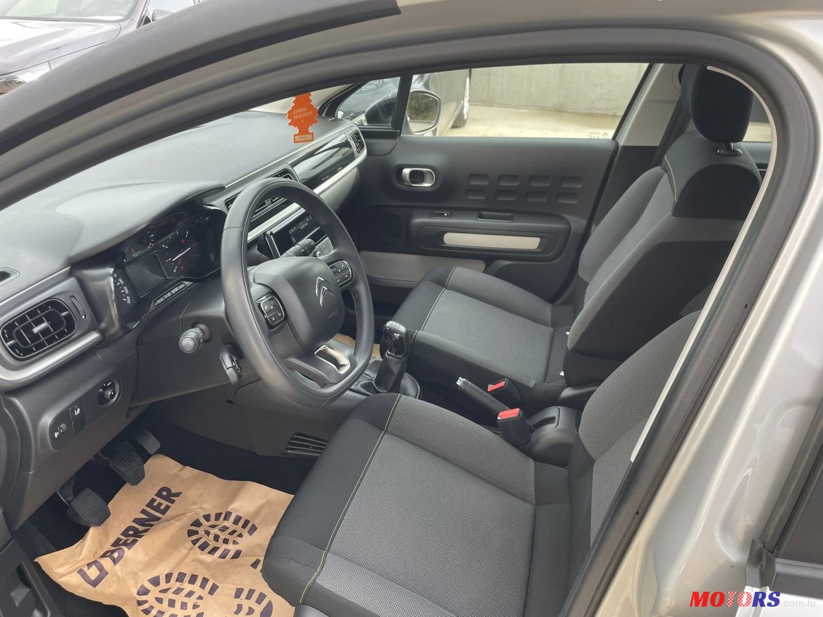 2017' Citroen C3 1,2 Puretech photo #6