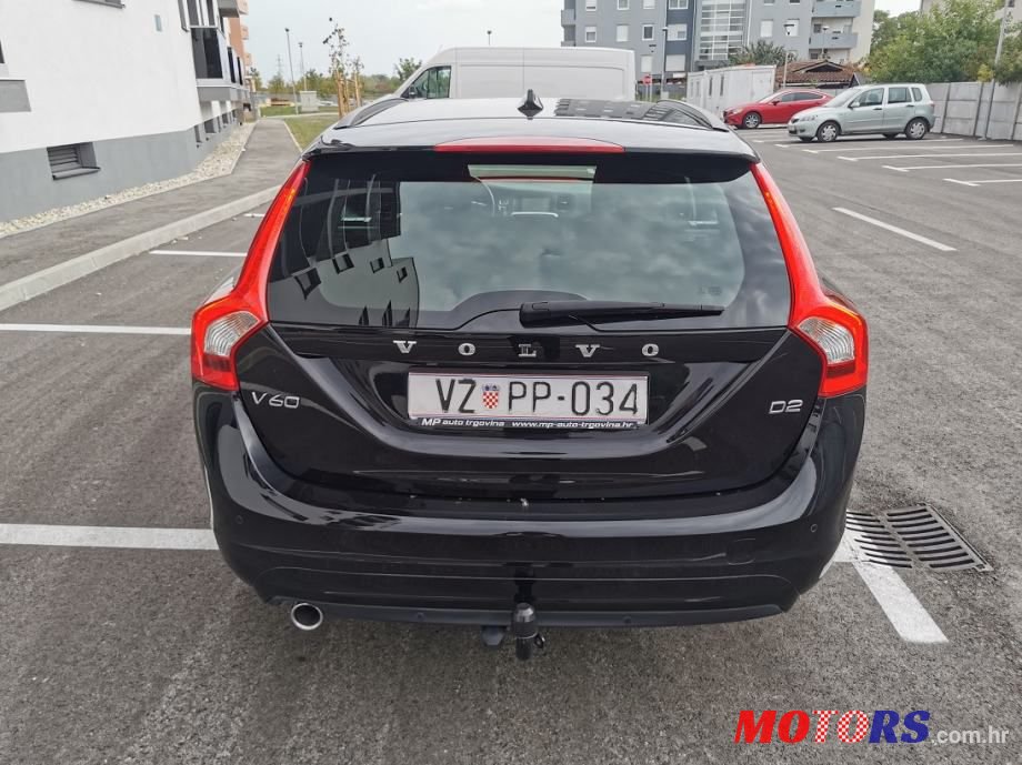2015' Volvo V60 D2 photo #3