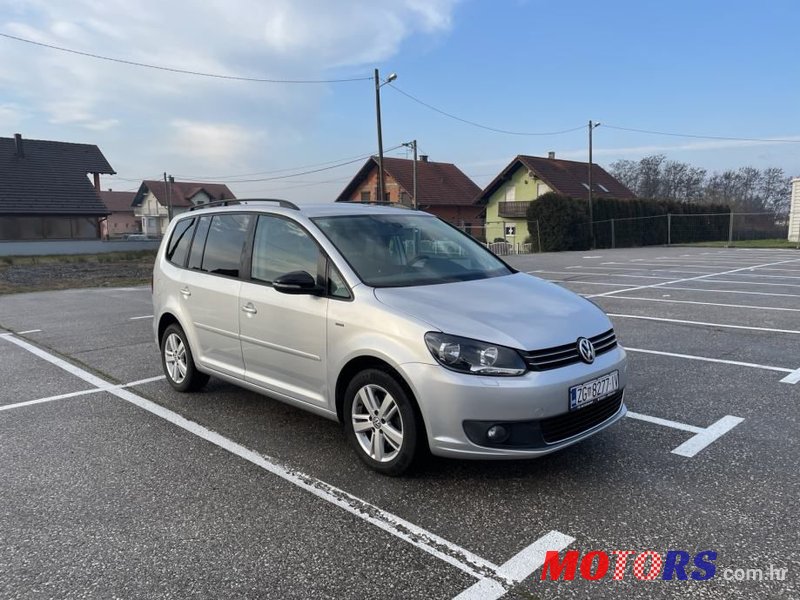 2013' Volkswagen Touran 2,0 Tdi photo #1