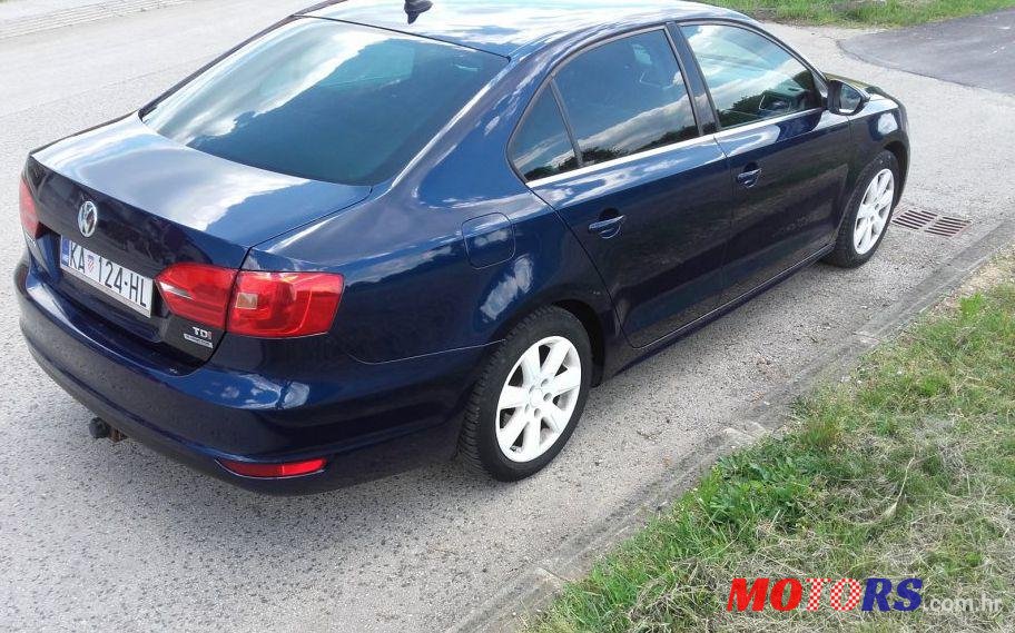 2011' Volkswagen Jetta 1,6 Tdi photo #2
