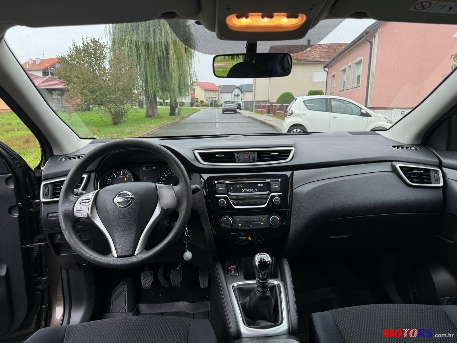 2015' Nissan Qashqai 1,2 Dig-T photo #2