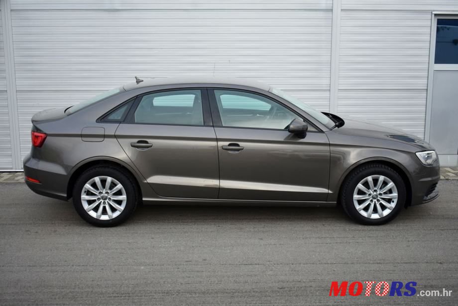 2016' Audi A3 photo #2