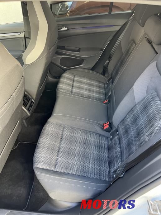 2021' Volkswagen Golf 8 2,0 Tdi photo #4