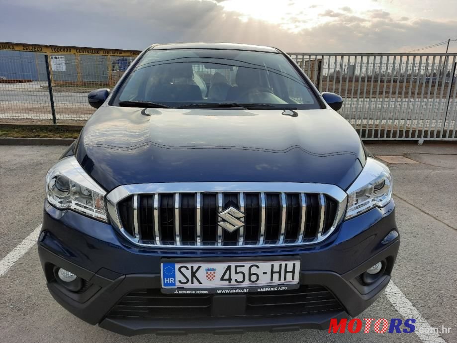 2017' Suzuki Sx4 S-Cross 1.0 photo #2