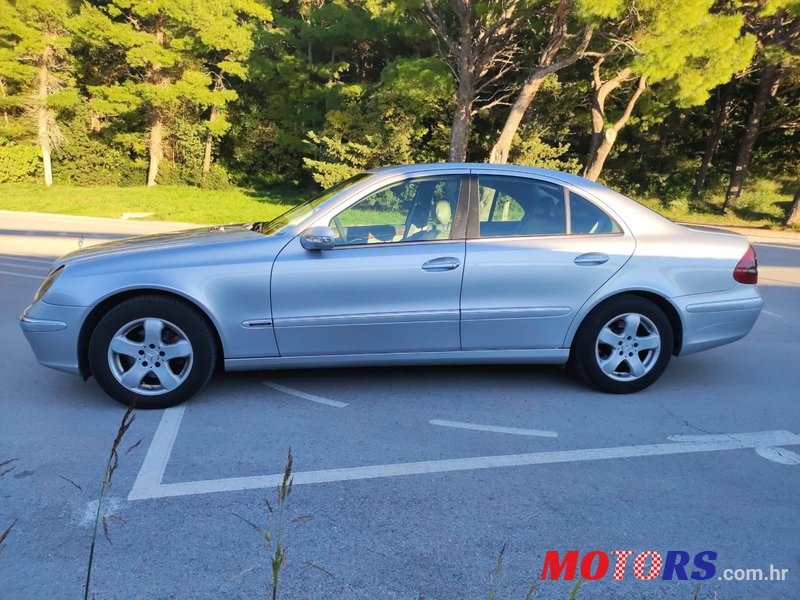 2004' Mercedes-Benz E-Klasa 220 Cdi photo #4