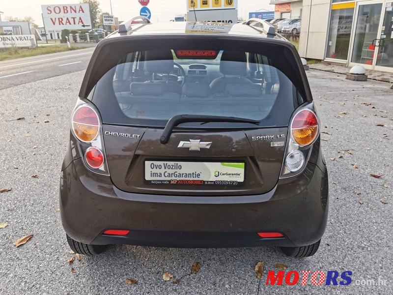 2011' Chevrolet Spark photo #5