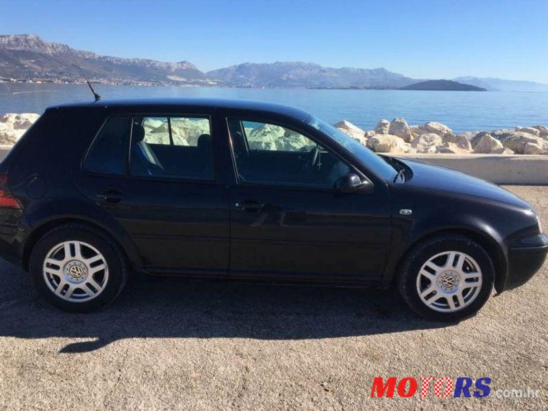 2001' Volkswagen Golf IV 1,9 Tdi photo #1