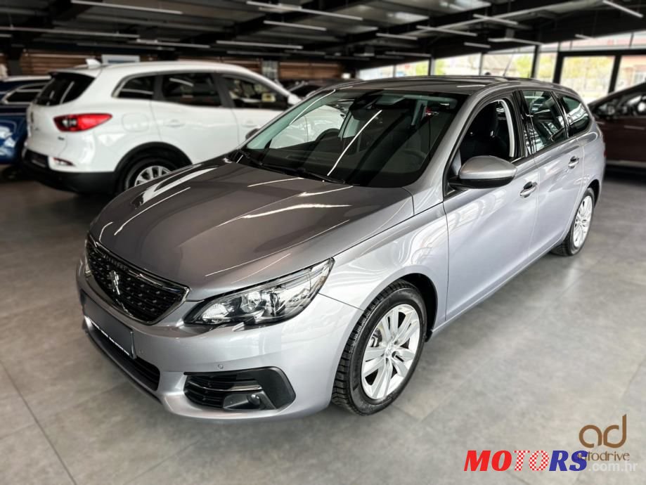 2018' Peugeot 308 Sw photo #1