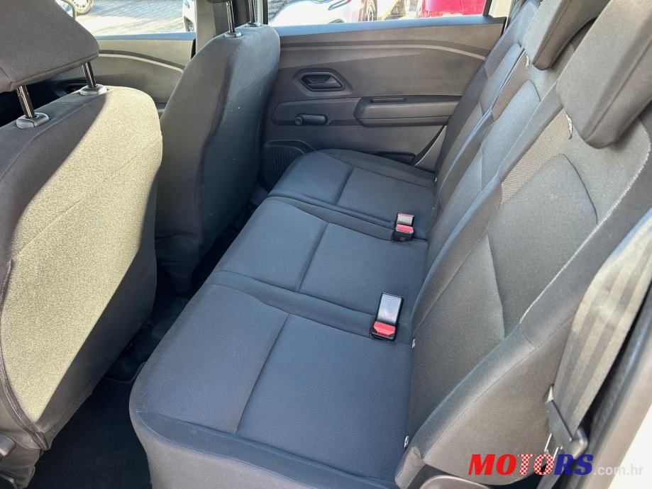 2023' Dacia Jogger 1,0 Tce photo #6