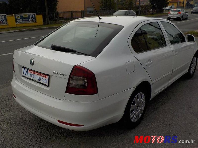 2009' Skoda Octavia photo #2