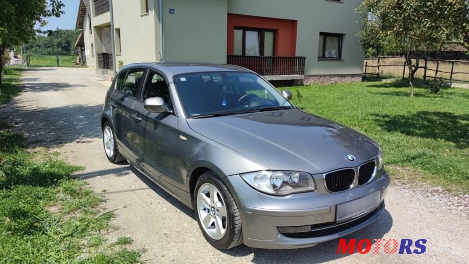 2009' BMW Serija 1 116I photo #1