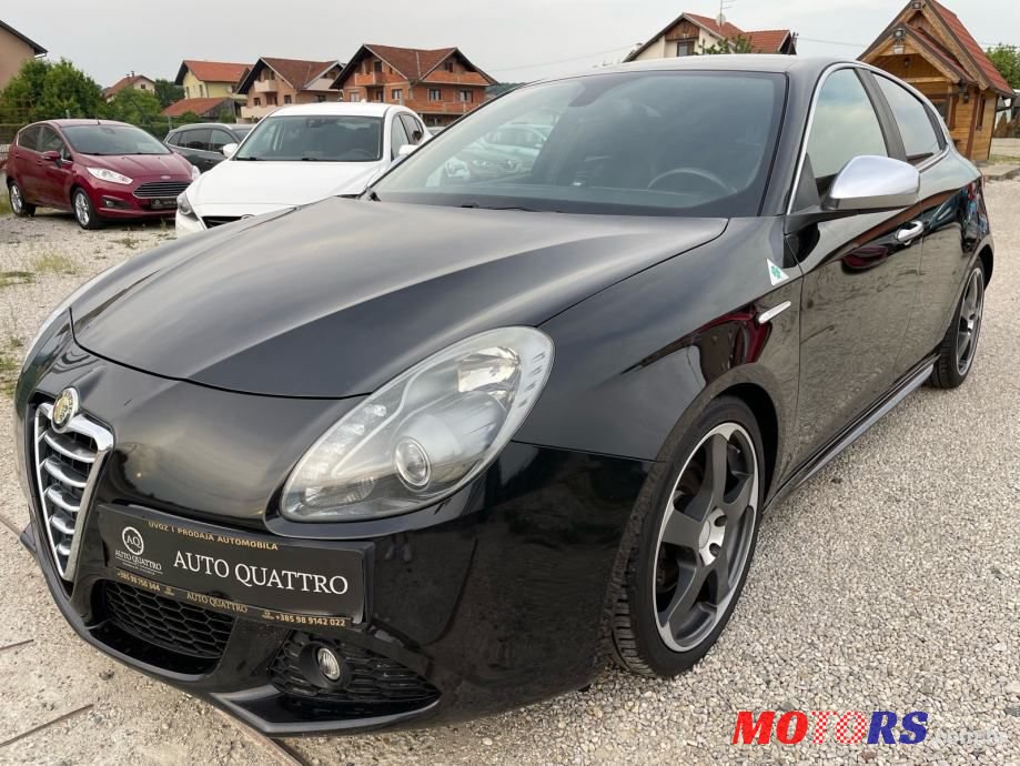 2011' Alfa Romeo Giulietta 2,0 photo #3