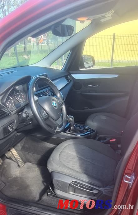 2018' BMW Serija 2 Gran Tourer photo #2