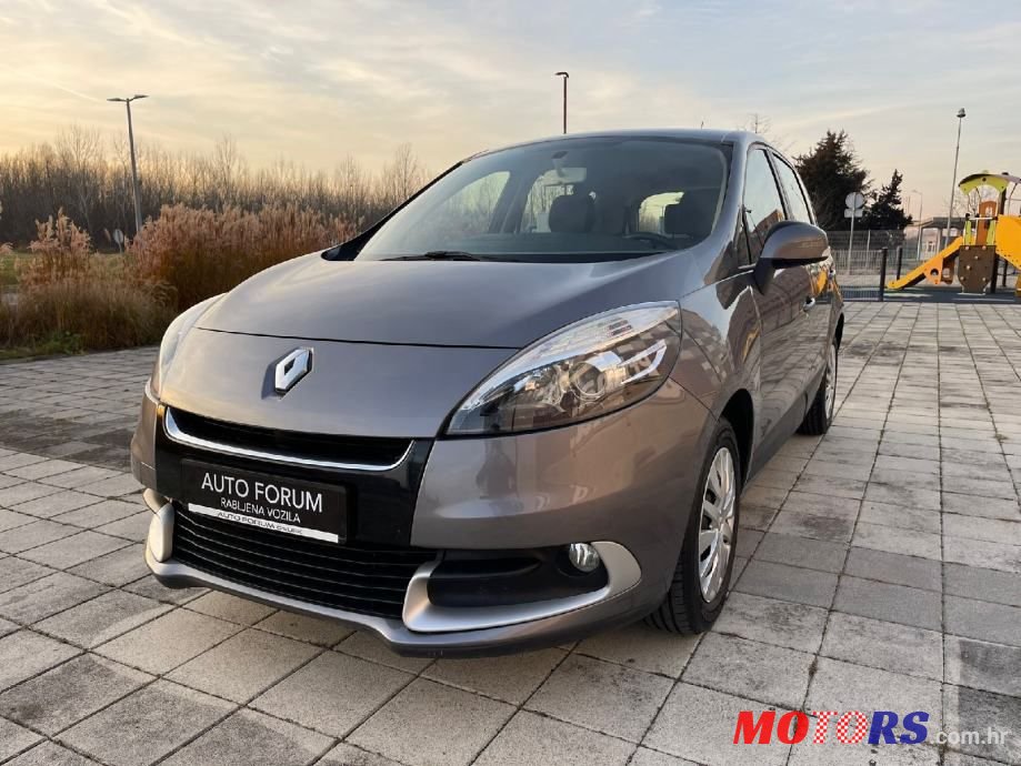 2013' Renault Scenic 1,5 Dci photo #3