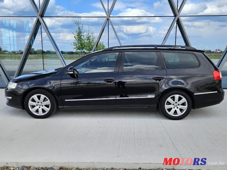 2008' Volkswagen Passat Variant photo #3