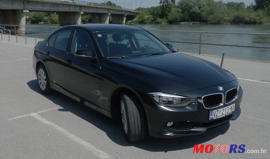 2012' BMW Serija 3 318D photo #2