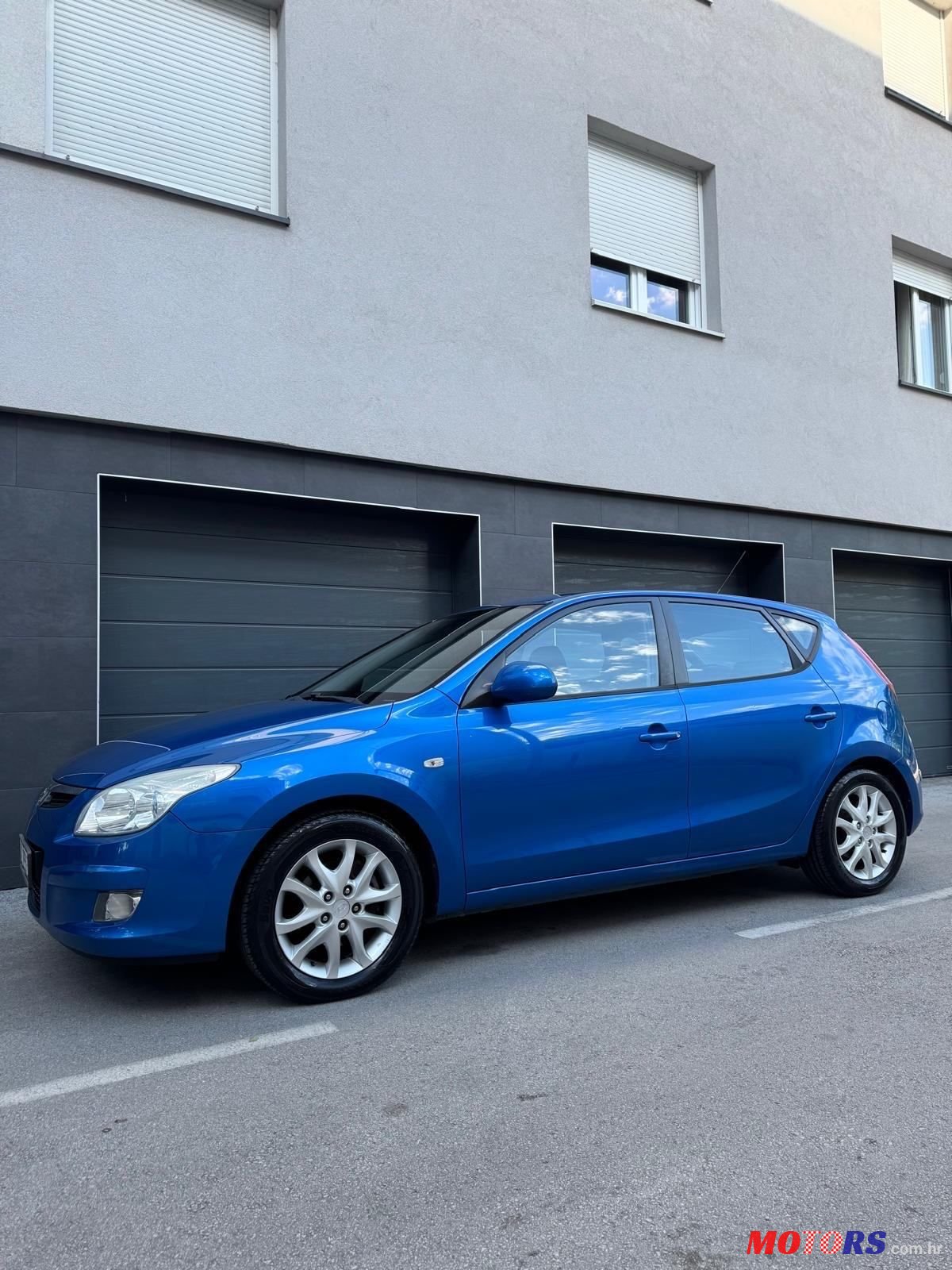 2009' Hyundai i30 1,6 photo #1