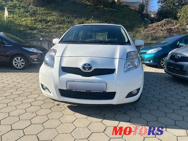 2011' Toyota Yaris 1,3 3 Vvt-I Sol photo #2