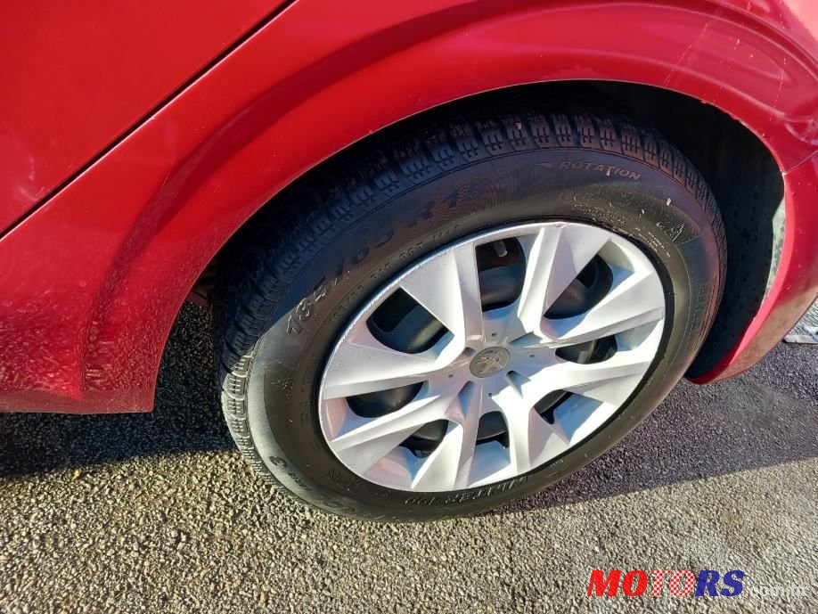 2017' Peugeot 208 1,2 Puretech photo #6