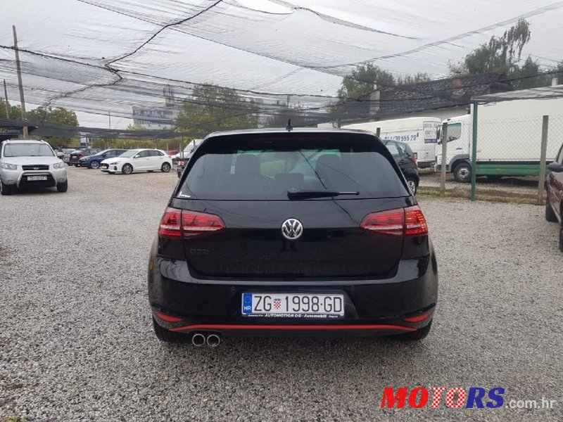 2014' Volkswagen Golf 7 2,0 Tdi Bmt photo #5