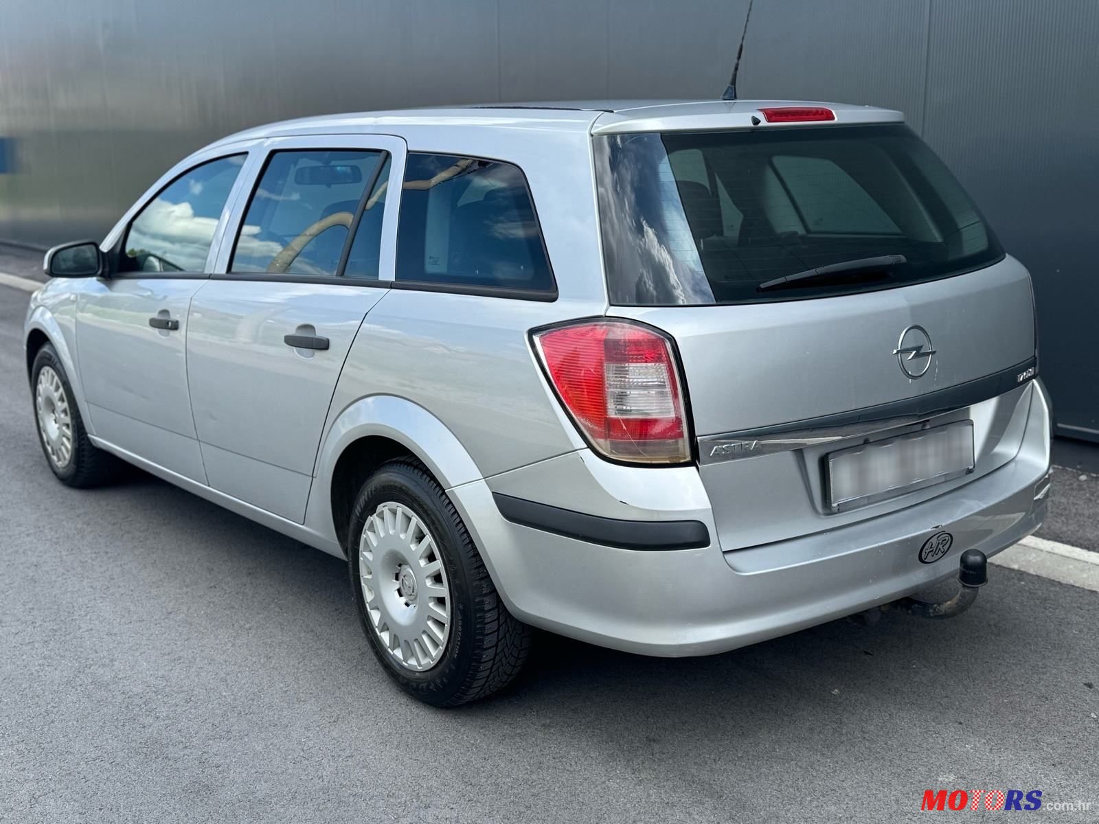 2006' Opel Astra Karavan photo #5