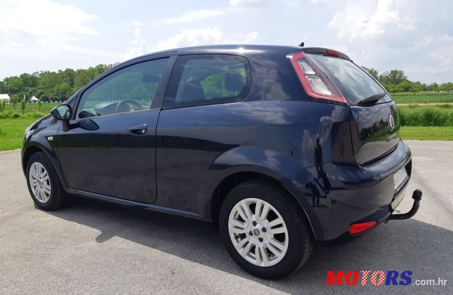 2011' Fiat Punto Evo 1,2 8V photo #4