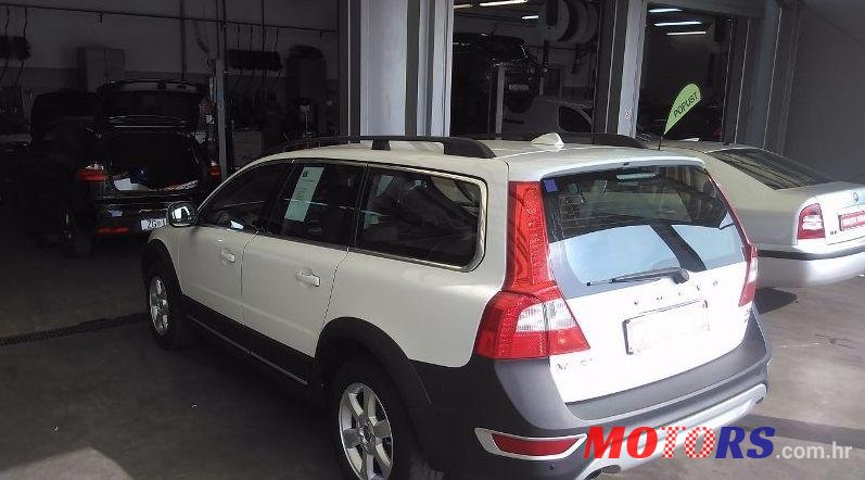 2011' Volvo XC70 Awd D3 photo #2