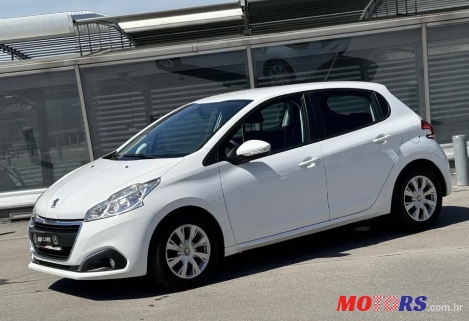 2017' Peugeot 208 1,6 Bluehdi photo #1