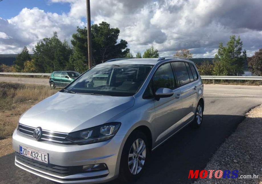 2016' Volkswagen Touran 1,6 Tdi Bmt photo #1