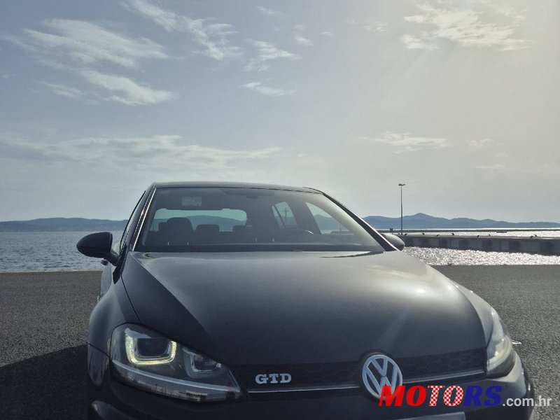 2015' Volkswagen Golf VII 2.0 Tdi photo #3