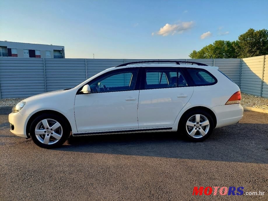 2010' Volkswagen Golf 6 photo #3