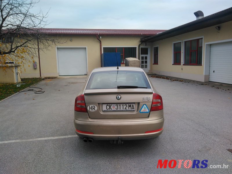 2005' Skoda Octavia photo #2