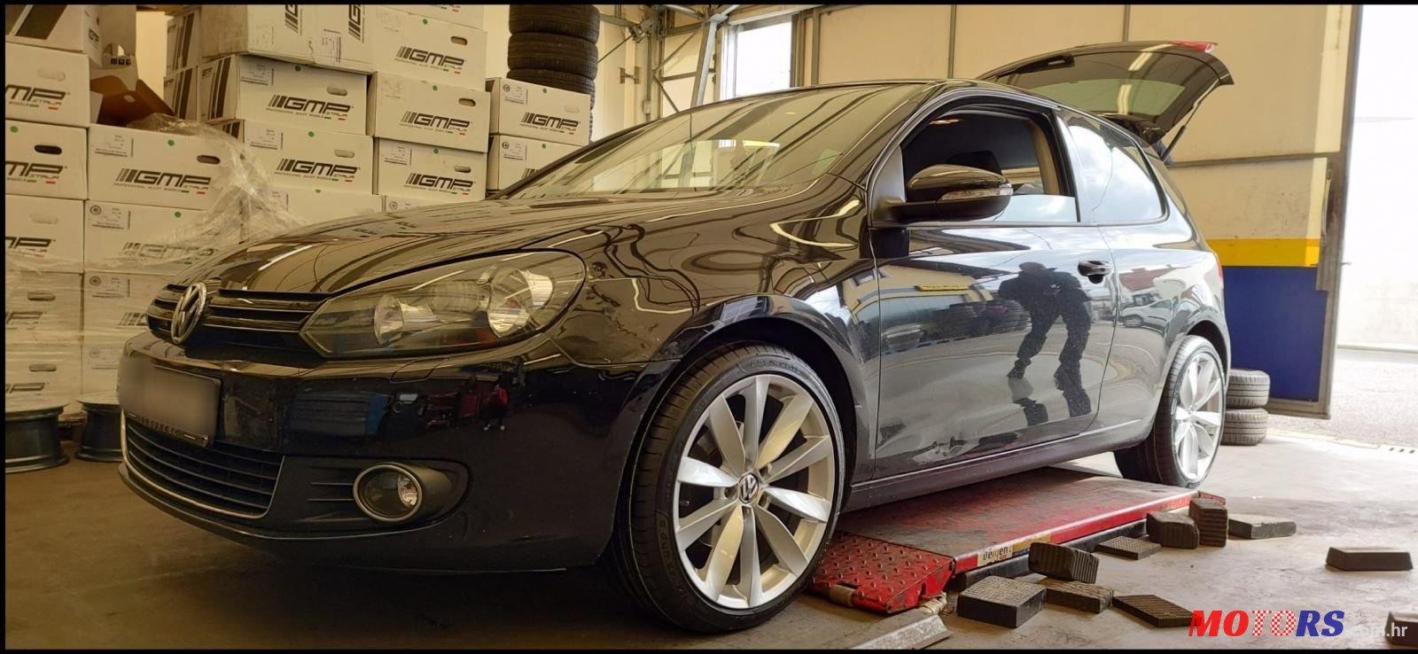 2009' Volkswagen Golf VI 2,0 Tdi photo #6