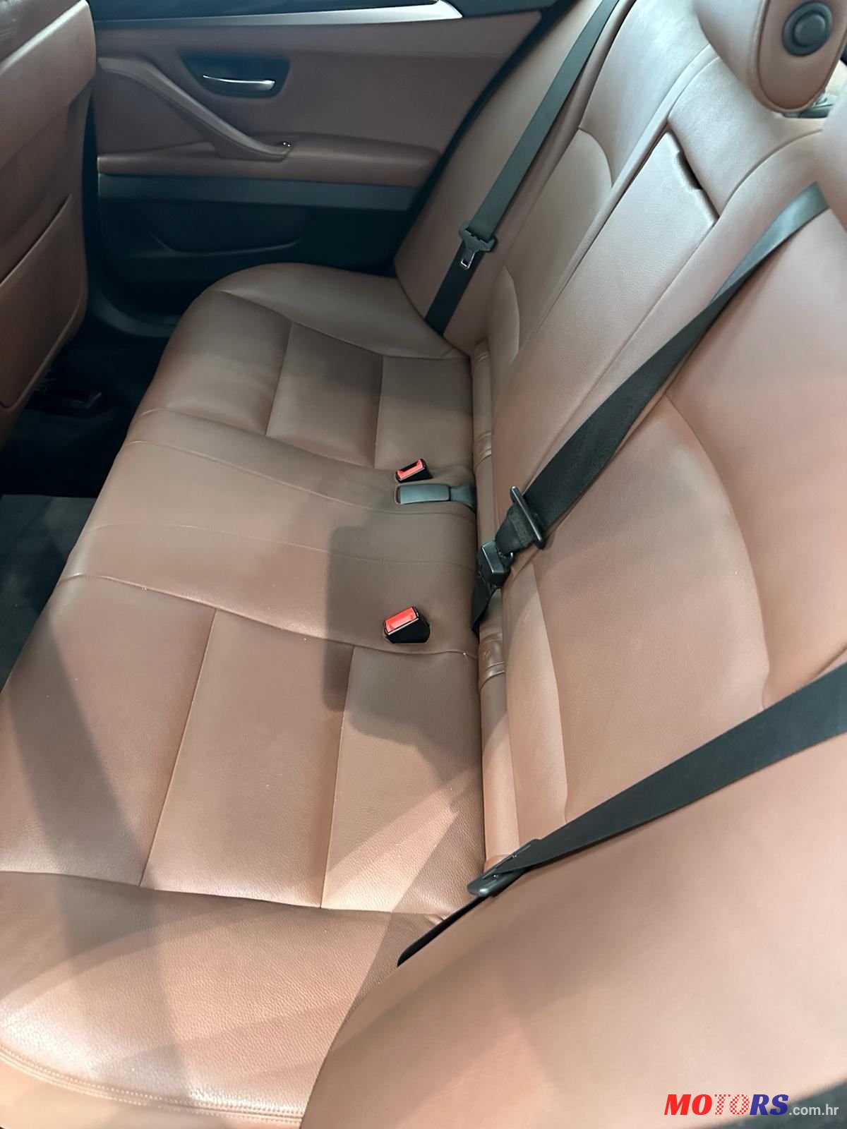 2016' BMW Serija 5 518D photo #5