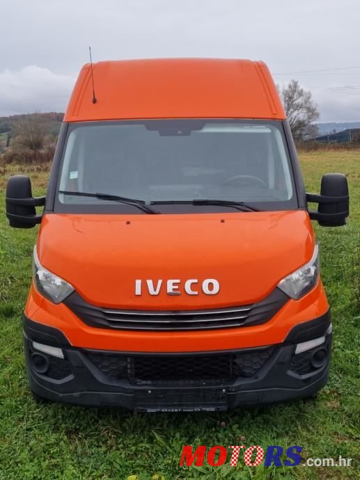 2017' Iveco Massif 2.3 photo #2