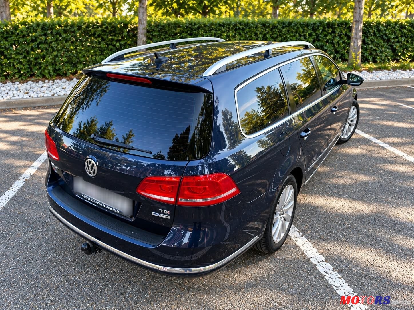 2012' Volkswagen Passat Variant photo #6