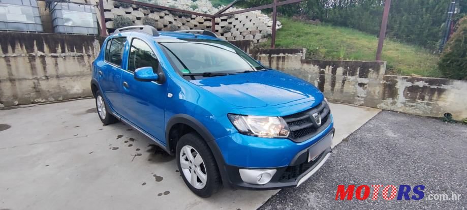 2016' Dacia Sandero photo #1