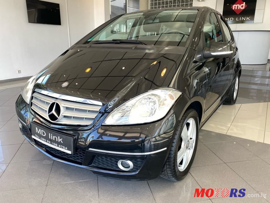 2011' Mercedes-Benz A-Klasa photo #1