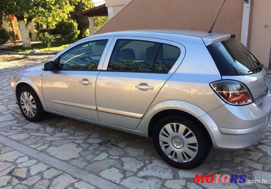 2008' Opel Astra 1,4 photo #1