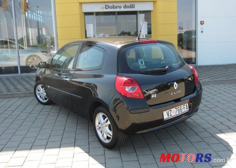 2007' Renault Clio photo #1