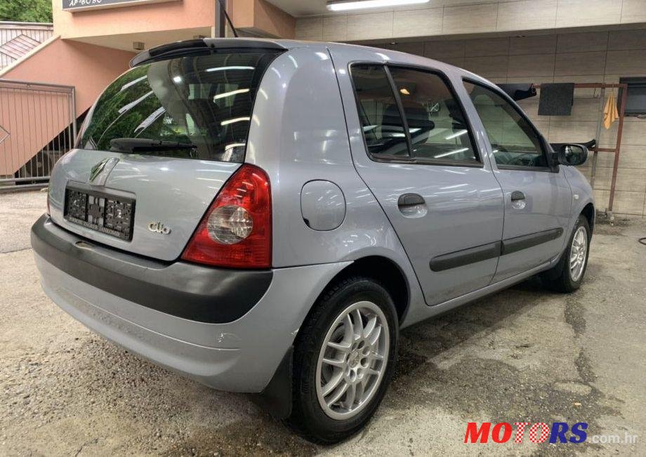 2004' Renault Clio 1,2 16V photo #4