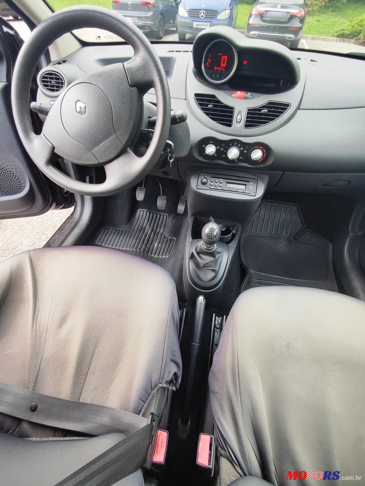 2012' Renault Twingo photo #2