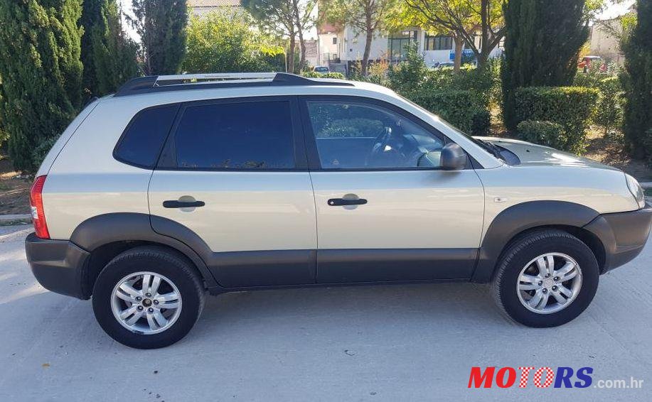 2006' Hyundai Tucson 2.0 Dohc photo #4