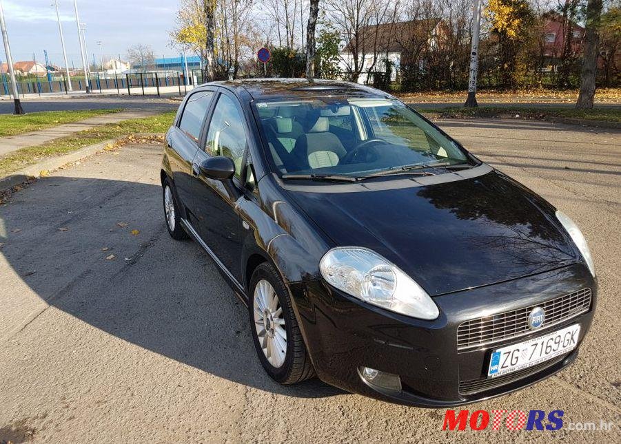 2007' Fiat Grande Punto photo #1